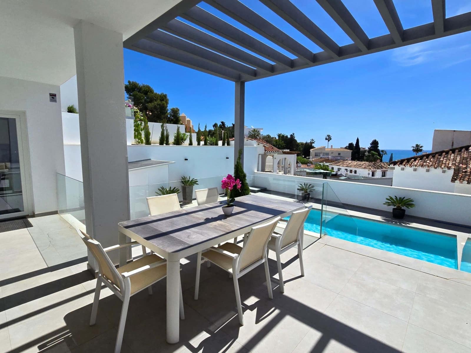 4 soverom Villa til salgs i Fuengirola med svømmebasseng garasje - € 1 480 000 (Ref: 9499960)