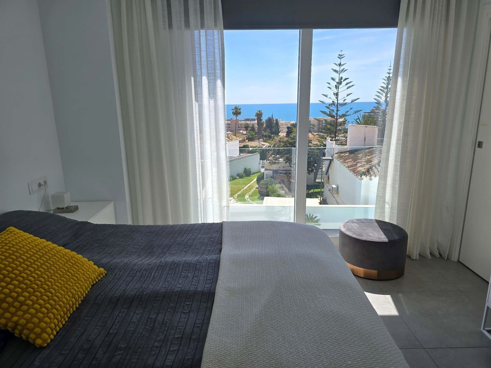 4 soverom Villa til salgs i Fuengirola med svømmebasseng garasje - € 1 480 000 (Ref: 9499960)