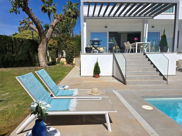 4 soverom Villa til salgs i Torreblanca, Fuengirola med svømmebasseng garasje - € 1 480 000 (Ref: 9499960)