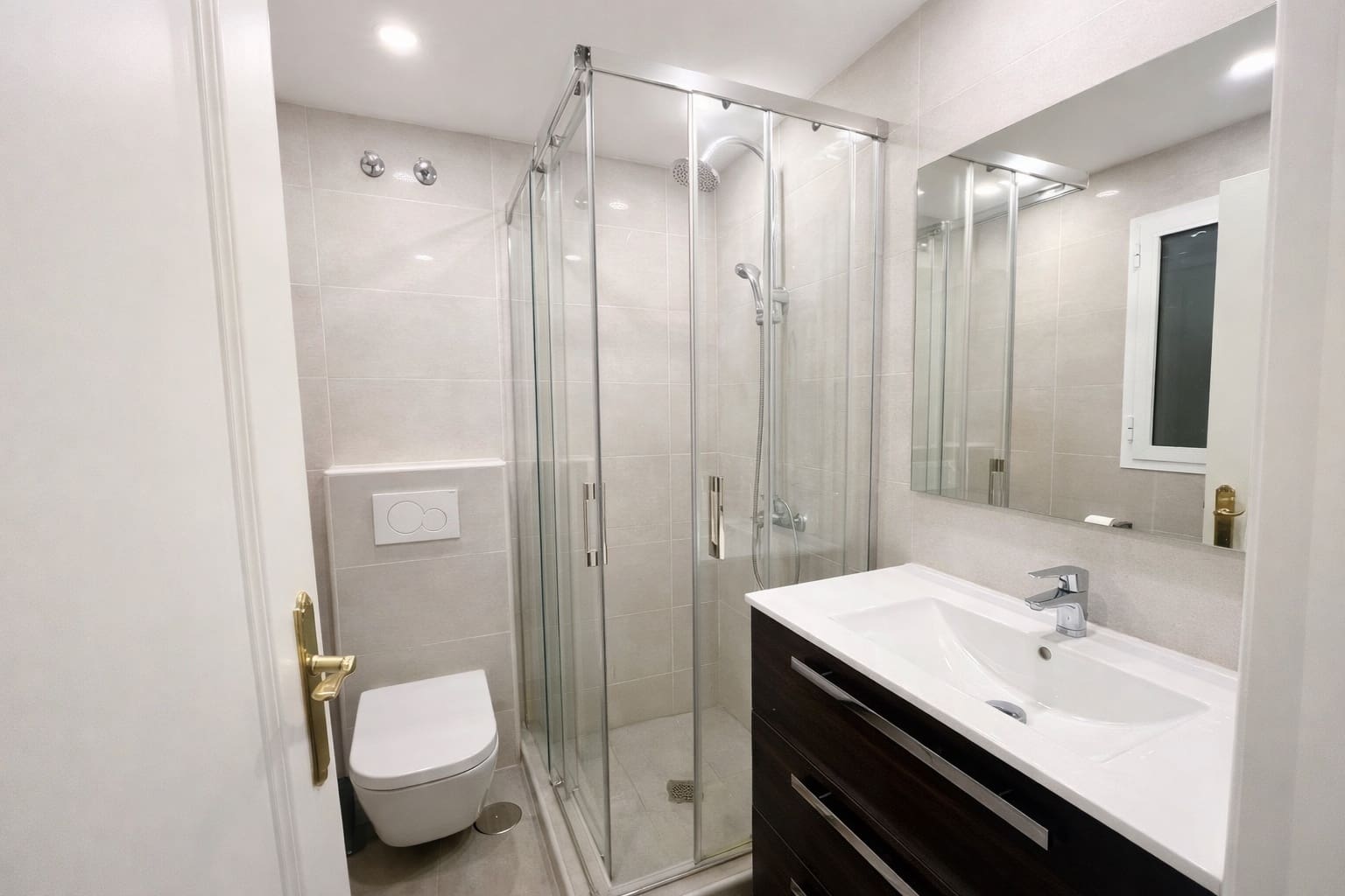 4 bedroom Semi-detached Villa for sale in Benalmadena with garage - € 575,000 (Ref: 9629645)