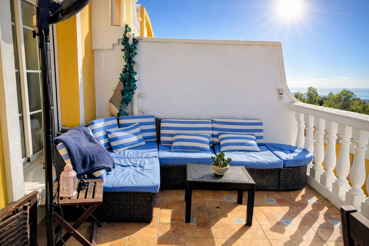 4 bedroom Semi-detached Villa for sale in Benalmadena with garage - € 575,000 (Ref: 9629645)