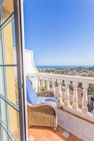 4 soverom Kjedet enebolig til salgs i Montealto - Monterrey, Benalmádena med garasje - € 589 000 (Ref: 9629645)