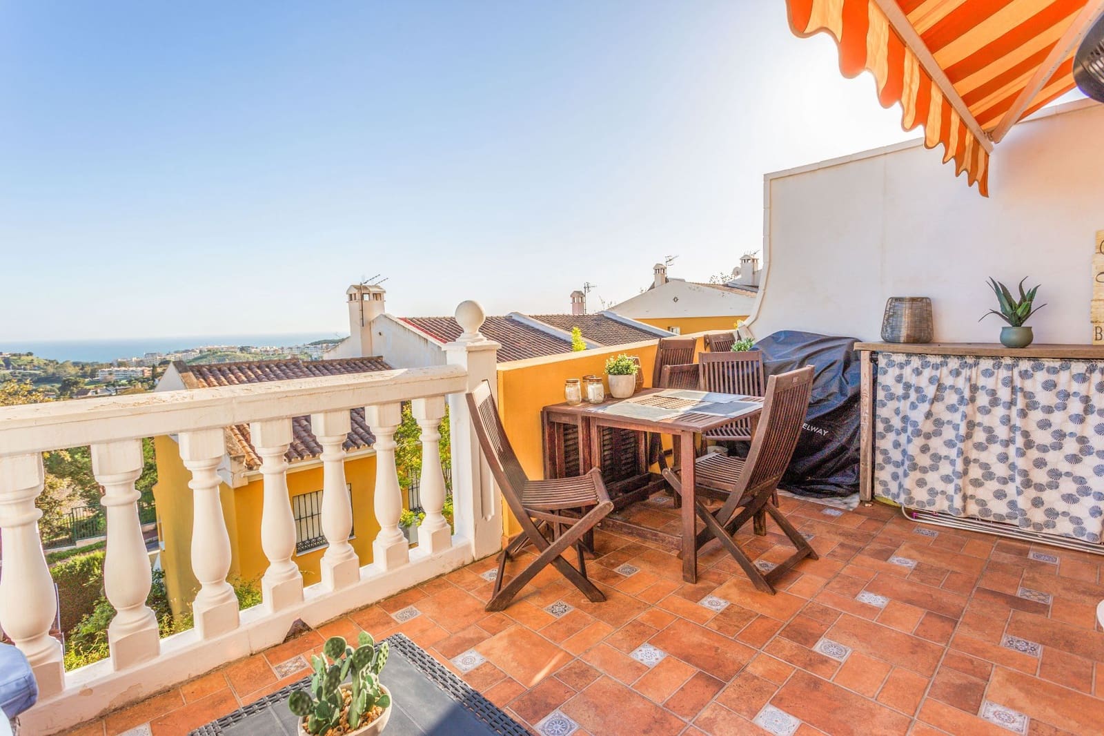 4 soverom Kjedet enebolig til salgs i Benalmadena med garasje - € 589 000 (Ref: 9629645)