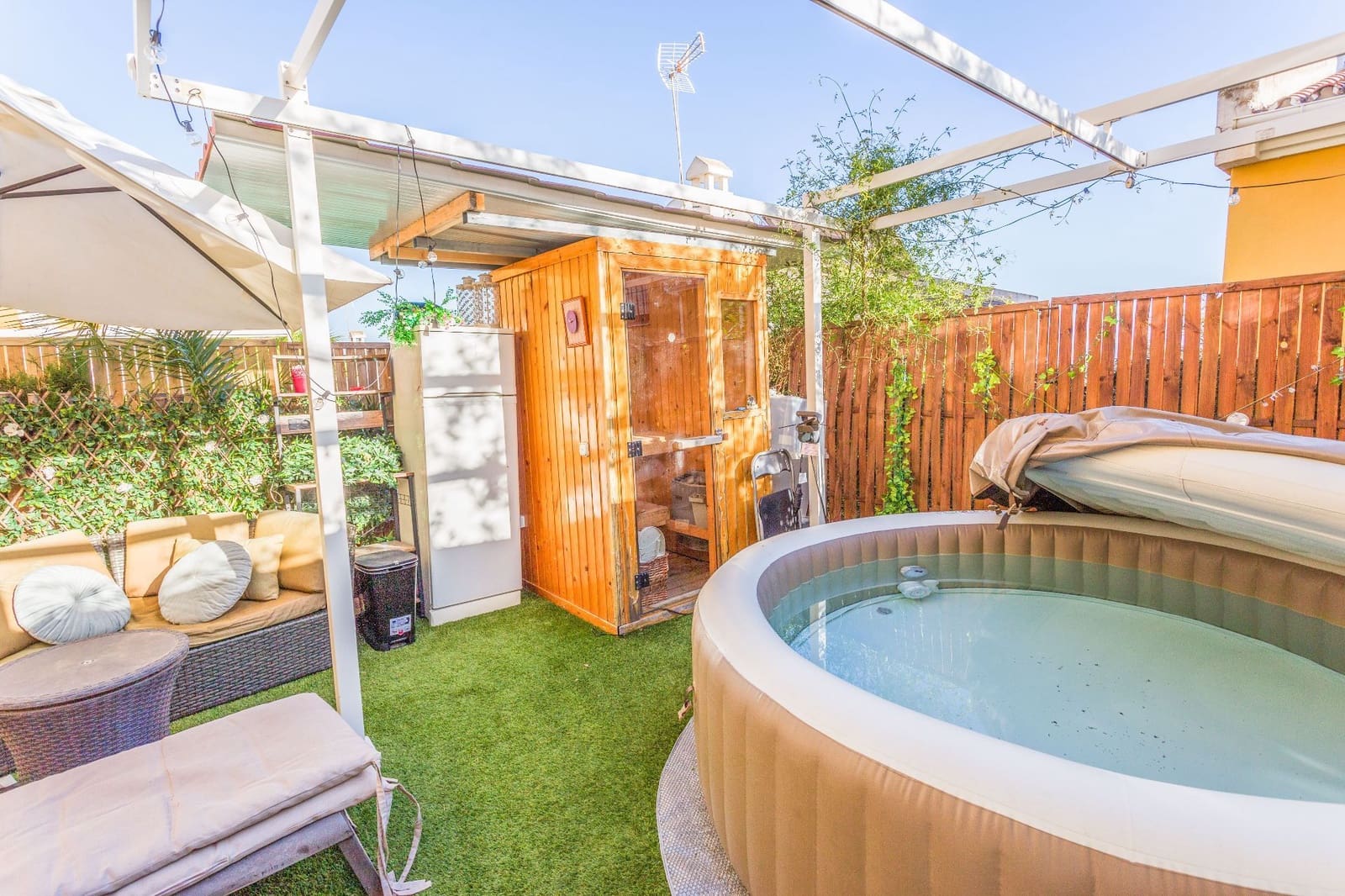 4 soverom Kjedet enebolig til salgs i Benalmadena med garasje - € 589 000 (Ref: 9629645)