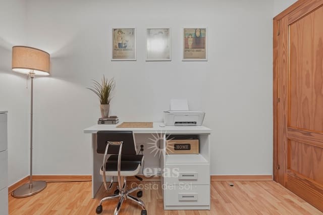 2 sovrum Lägenhet till salu i Los Pacos, Fuengirola med garage - 350 000 € (Ref: 9633857)