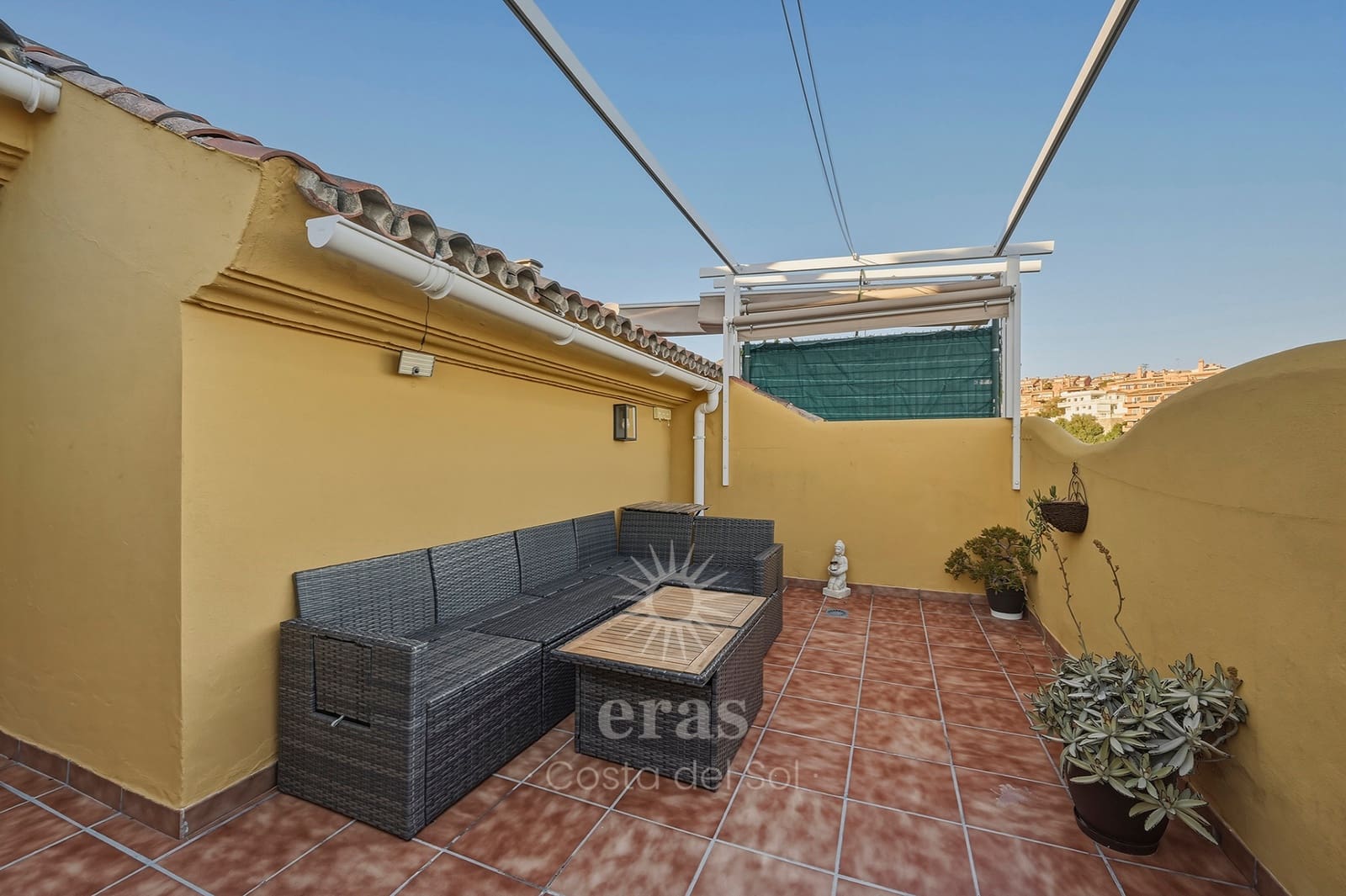 2 sovrum Lägenhet till salu i Fuengirola med garage - 350 000 € (Ref: 9633857)