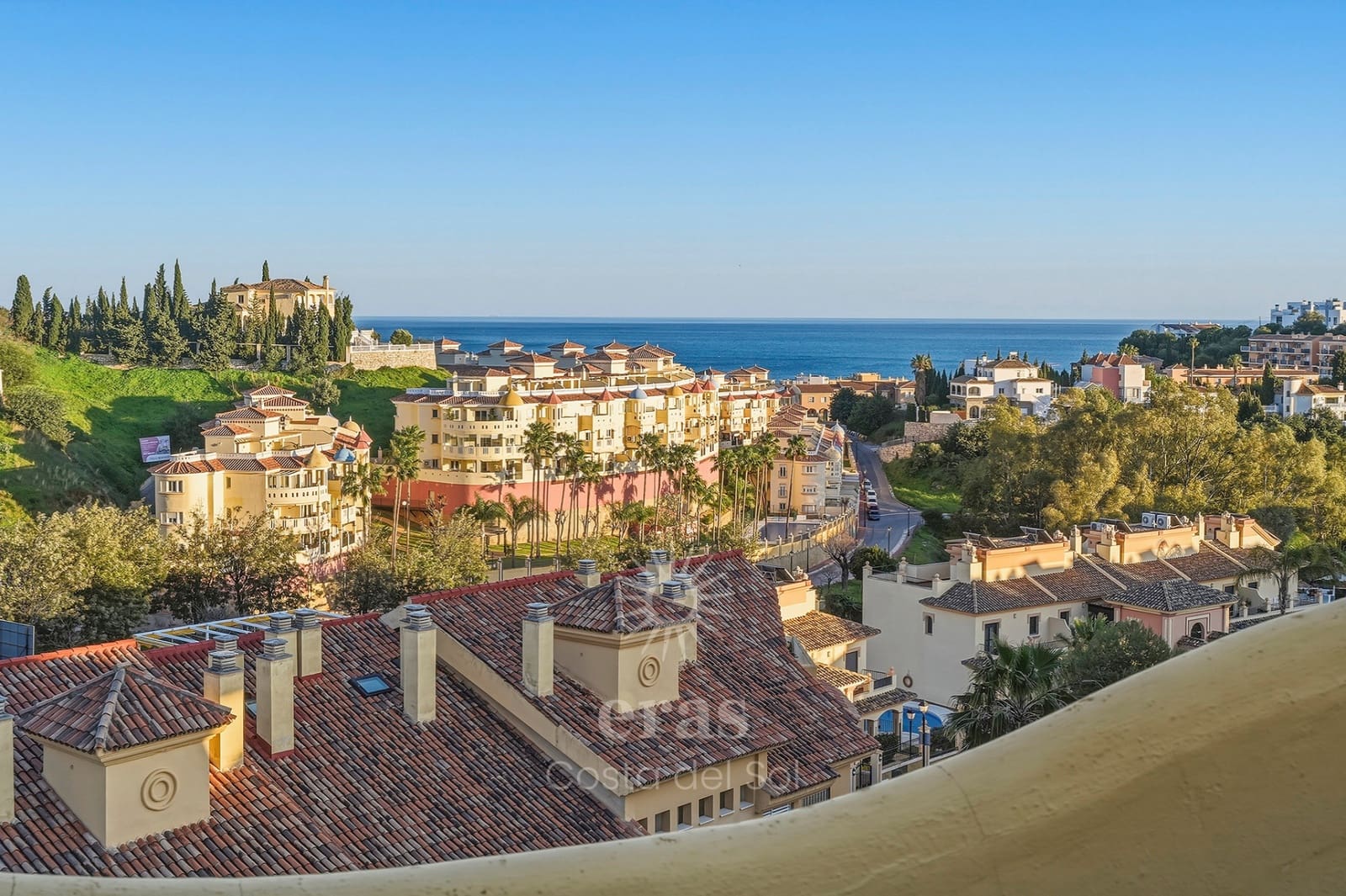 2 sovrum Lägenhet till salu i Fuengirola med garage - 350 000 € (Ref: 9633857)