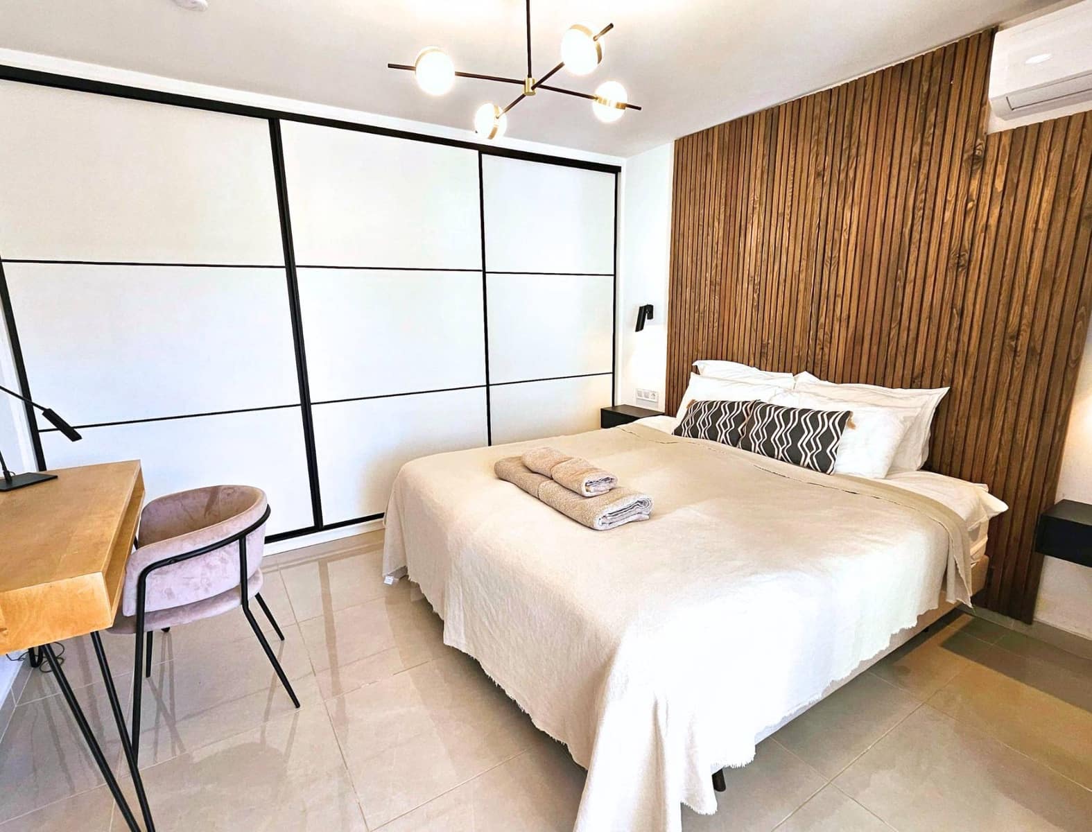 Apartamento de 1 habitación en Benalmadena Costa en venta con piscina - 349.000 € (Ref: 9658355)