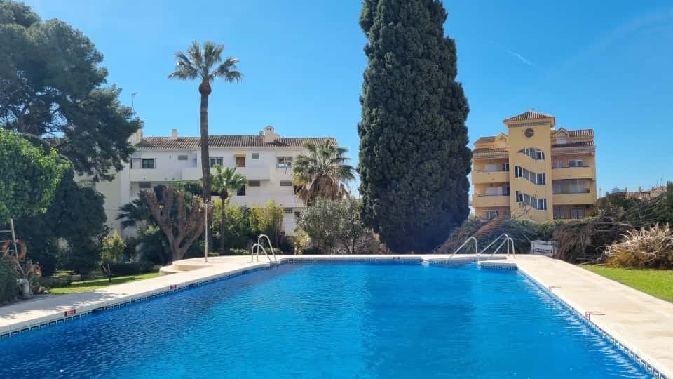 1 bedroom Apartment for sale in Benalmadena with pool - € 270,000 (Ref: 9741495)
