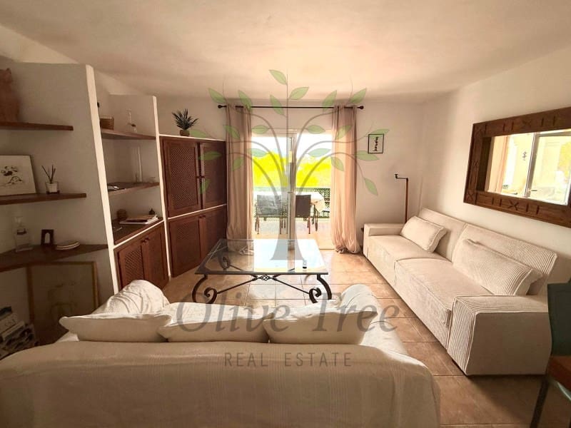 3 slaapkamer Appartement te huur in Cala Tarida met zwembad - € 2.000 (Ref: 10037181)