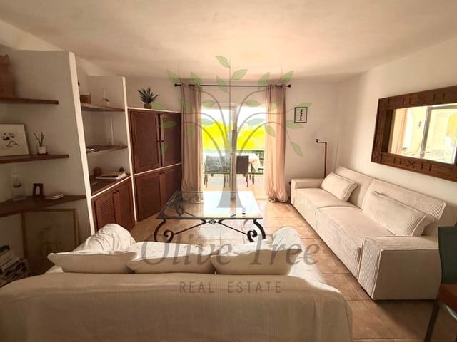 3 slaapkamer Appartement te huur in Cala Tarida, San Jose / Sant Josep de Sa Talaia met zwembad - € 2.000 (Ref: 10037181)