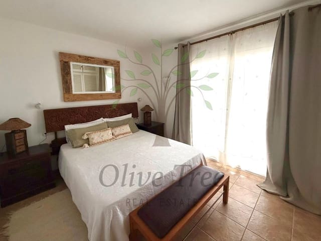 3 slaapkamer Appartement te huur in Cala Tarida, San Jose / Sant Josep de Sa Talaia met zwembad - € 2.000 (Ref: 10037181)