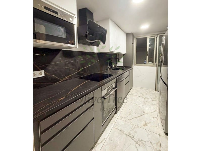 Apartamento de 5 habitaciones en Santa Eulalia / Santa Eularia en alquiler - 4.000 € (Ref: 10119722)