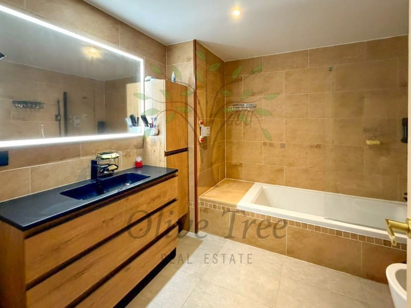 Apartamento de 5 habitaciones en Santa Eulalia / Santa Eularia en alquiler - 4.000 € (Ref: 10119722)