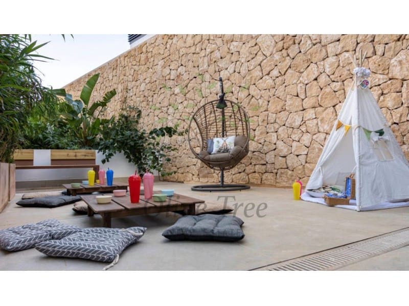 Apartamento de 2 habitaciones en Ibiza / Eivissa ciudad en alquiler con piscina garaje - 2.900 € (Ref: 10119723)