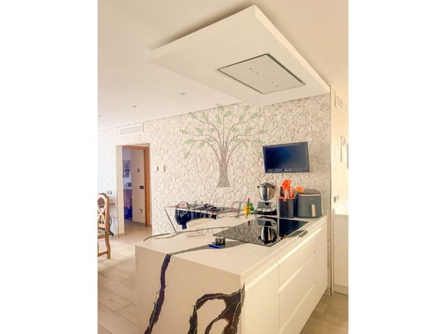 2 slaapkamer Appartement te koop in Sant Antoni de Portmany met zwembad - € 475.000 (Ref: 10139456)