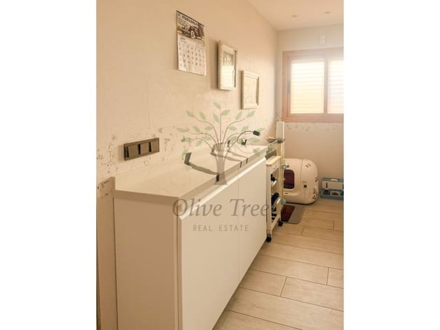 2 slaapkamer Appartement te koop in Sant Antoni de Portmany met zwembad - € 475.000 (Ref: 10139456)