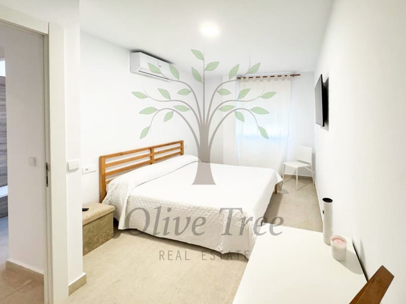 Appartement de 4 chambres à louer à Ibiza ville - 3 600 € (Ref: 10148498)