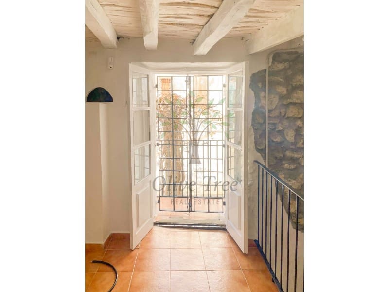 1 soveværelse Restaurant/Bar til leje i Ibiza by - € 2.085 (Ref: 8444462)