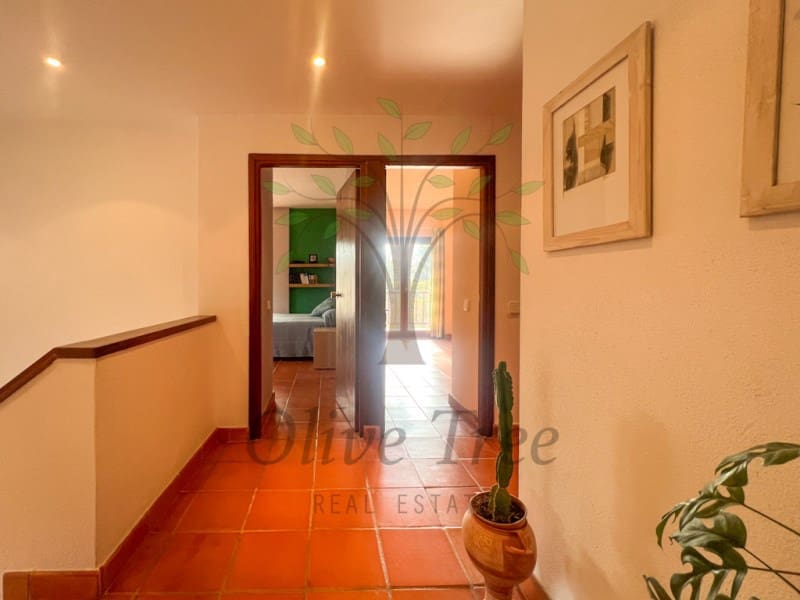 4 soveværelse Finca/Landehus til salg i Sant Rafael de Sa Creu med swimmingpool garage - € 4.465.000 (Ref: 8756211)