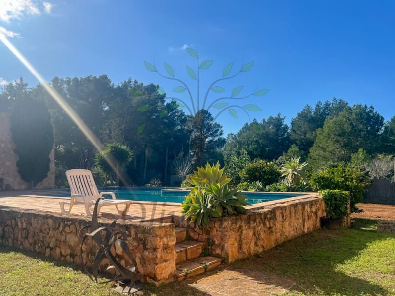 4 soveværelse Finca/Landehus til salg i Sant Rafael de Sa Creu med swimmingpool garage - € 4.465.000 (Ref: 8756211)