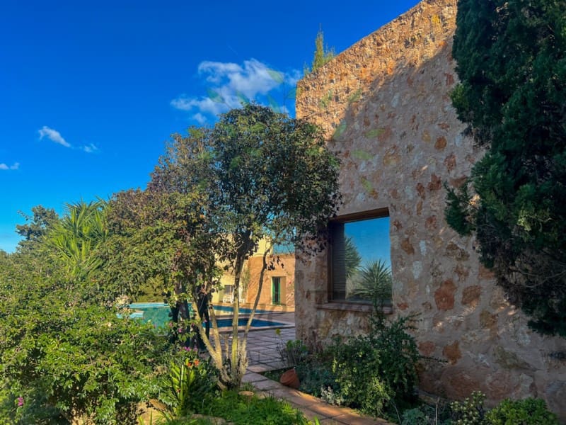 4 soveværelse Finca/Landehus til salg i Sant Rafael de Sa Creu med swimmingpool garage - € 4.465.000 (Ref: 8756211)