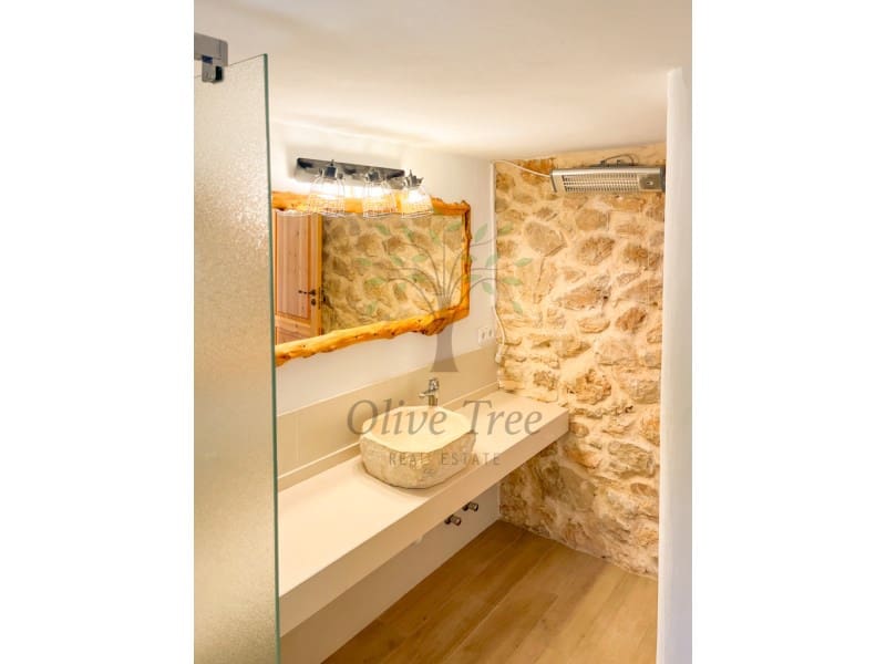 4 bedroom Flat for rent in Sant Antoni de Portmany - € 3,900 (Ref: 8769090)