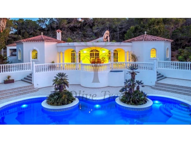 5 makuuhuone Huvila vuokrattavana paikassa Cala Bassa, San Jose / Sant Josep de Sa Talaia mukana uima-altaan 
autotalli - 13 500 € (Ref: 8786432)