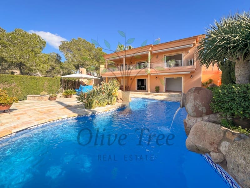 3 soverom Villa til salgs i Nuestra Senora de Jesus med svømmebasseng garasje - € 2 595 000 (Ref: 8789647)