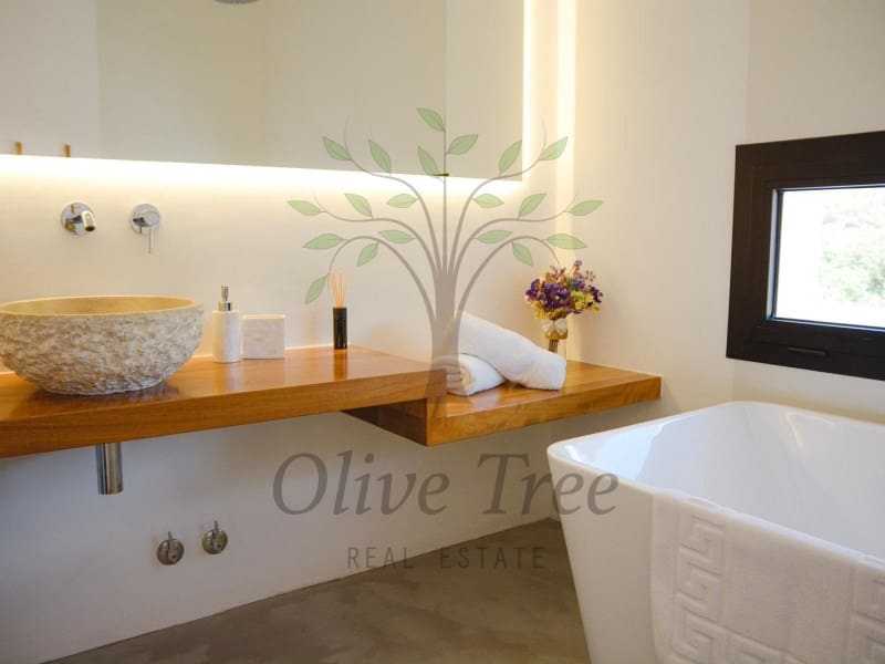 3 slaapkamer Villa te huur in San Jose / Sant Josep de Sa Talaia met garage - € 10.000 (Ref: 8818145)