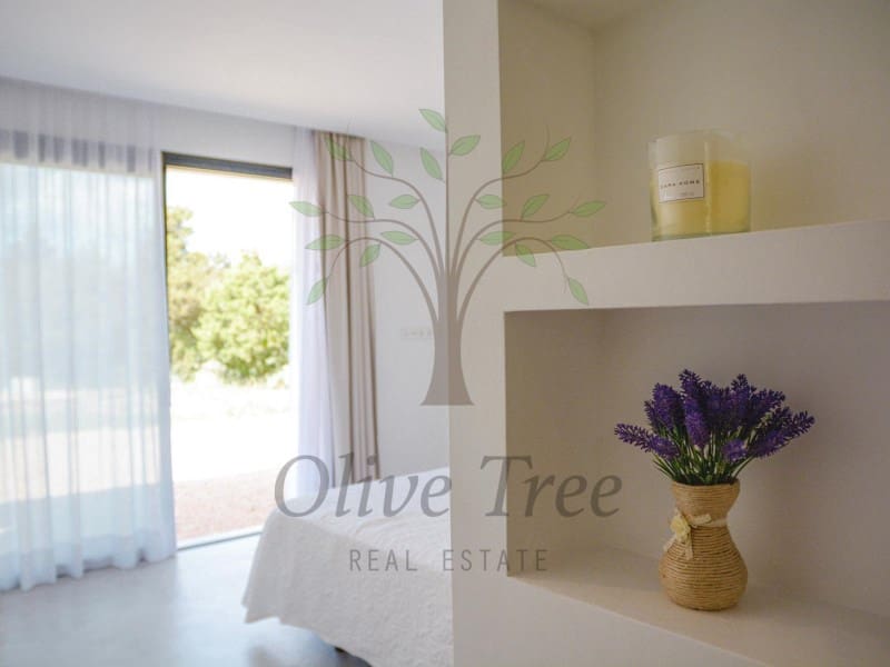 3 slaapkamer Villa te huur in San Jose / Sant Josep de Sa Talaia met garage - € 10.000 (Ref: 8818145)