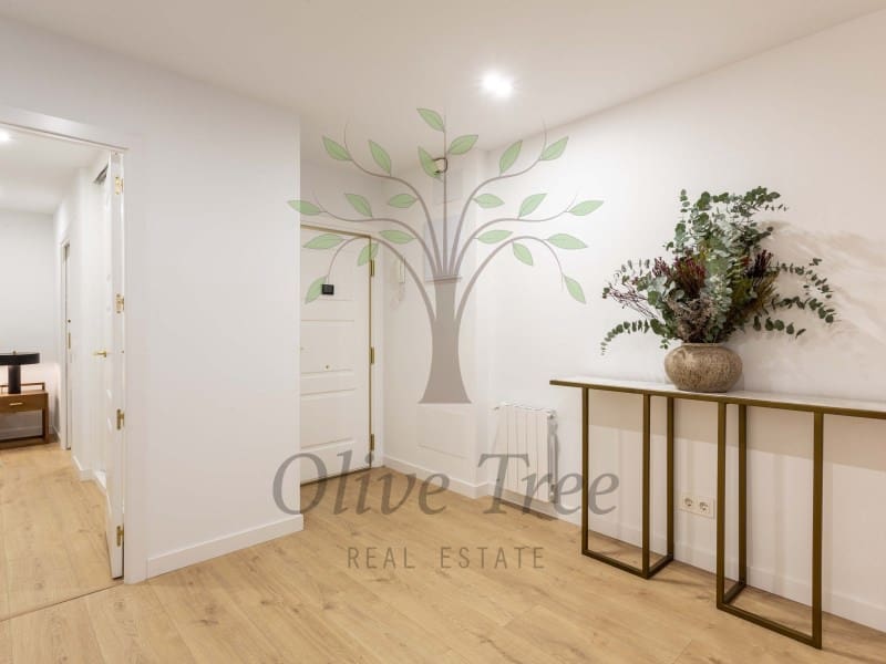 4 soveværelse Lejlighed til salg i Madrid by - € 1.850.000 (Ref: 8847863)