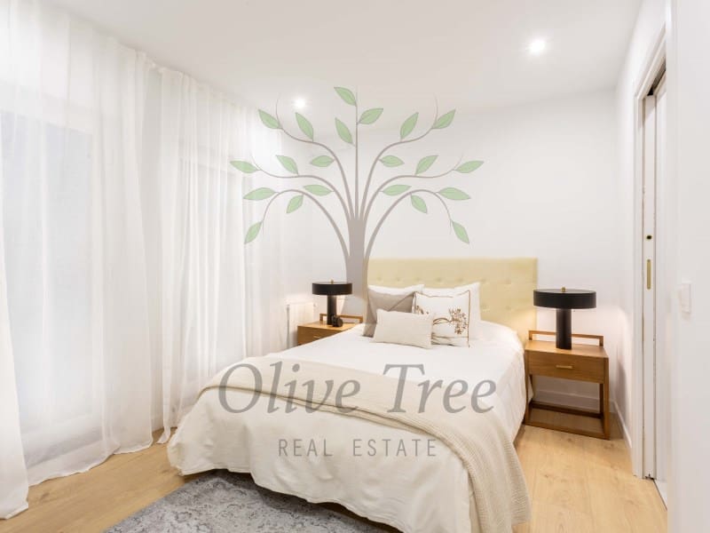 4 soveværelse Lejlighed til salg i Madrid by - € 1.850.000 (Ref: 8847863)