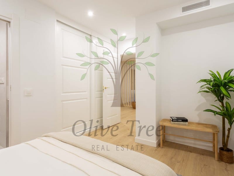 4 soveværelse Lejlighed til salg i Madrid by - € 1.850.000 (Ref: 8847863)