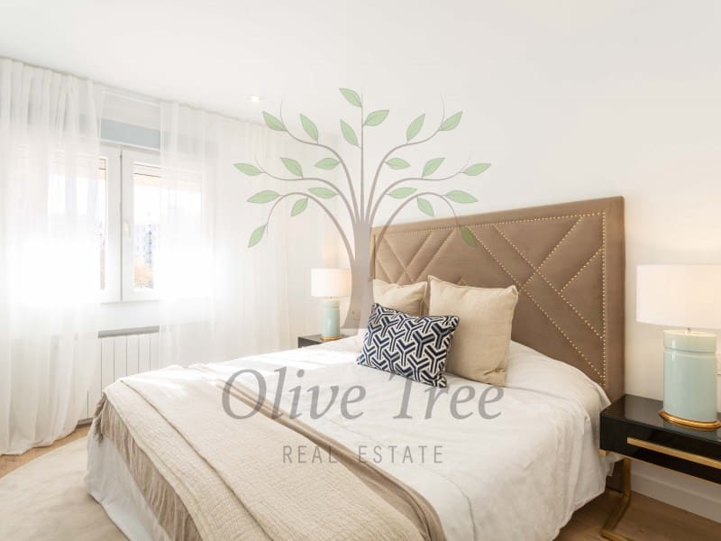 4 soveværelse Lejlighed til salg i Madrid by - € 1.850.000 (Ref: 8847863)