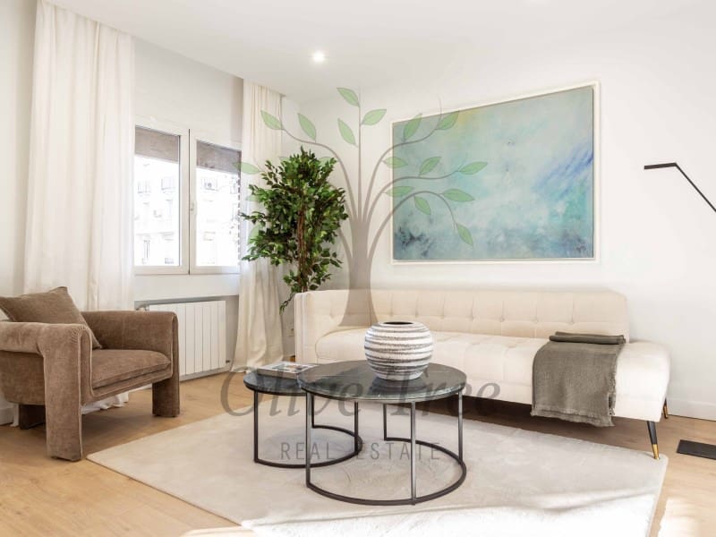 4 soveværelse Lejlighed til salg i Madrid by - € 1.850.000 (Ref: 8847863)