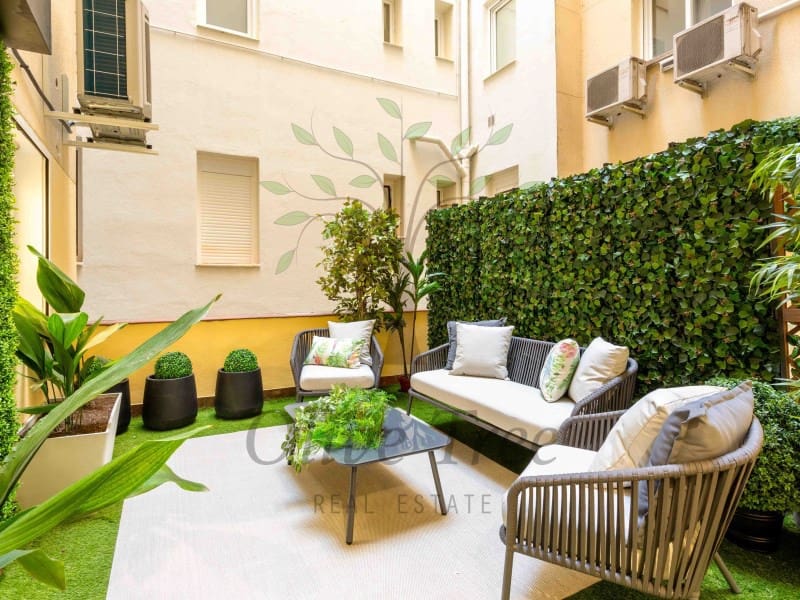 4 soveværelse Lejlighed til salg i Madrid by - € 1.850.000 (Ref: 8847863)