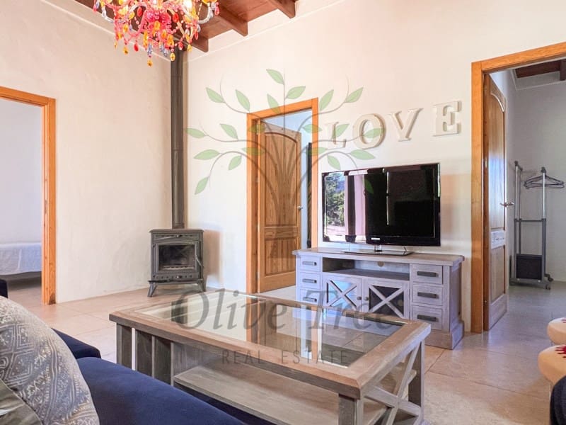 3 bedroom Villa for rent in Santa Eulalia / Santa Eularia with garage - € 3,000 (Ref: 8908150)