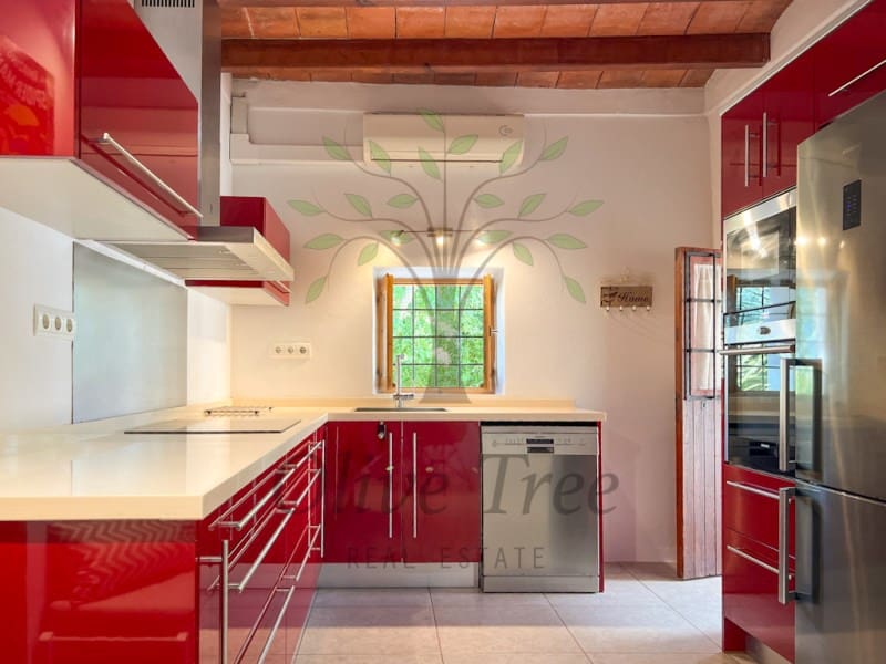 3 bedroom Villa for rent in Santa Eulalia / Santa Eularia with garage - € 3,000 (Ref: 8908150)