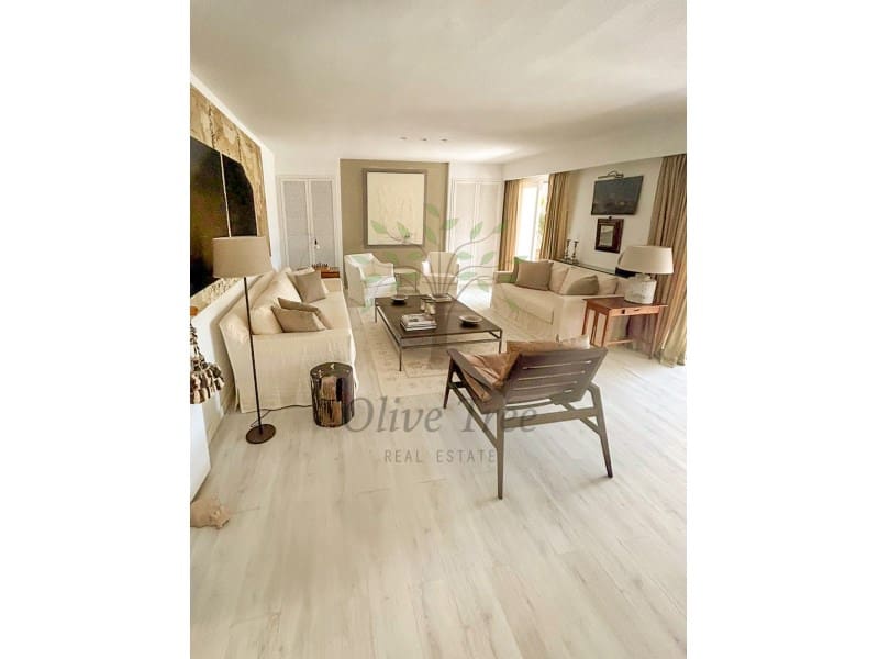 2 bedroom Townhouse for rent in Roca Llisa - € 8,000 (Ref: 8918082)