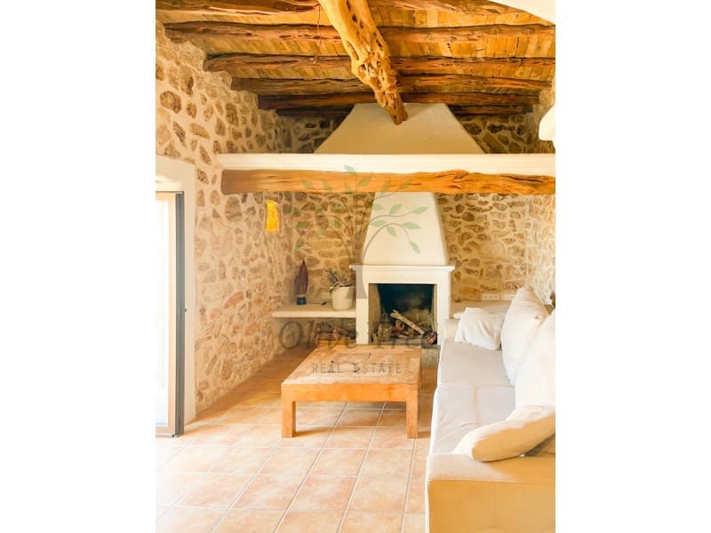 Villa/Maison de 4 chambres à louer à Sant Antoni de Portmany - 4 500 € (Ref: 8932515)