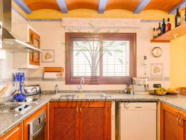 4 sovrum Villa till salu i Santa Gertrudis de Fruitera, Santa Eulalia / Santa Eularia med pool garage - 3 400 000 € (Ref: 8968706)