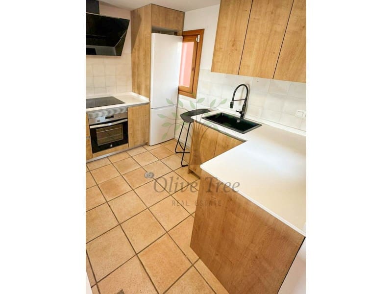 4 soveværelse Semi-Rækkehus til salg i Cala Moli med swimmingpool garage - € 1.200.000 (Ref: 9103373)