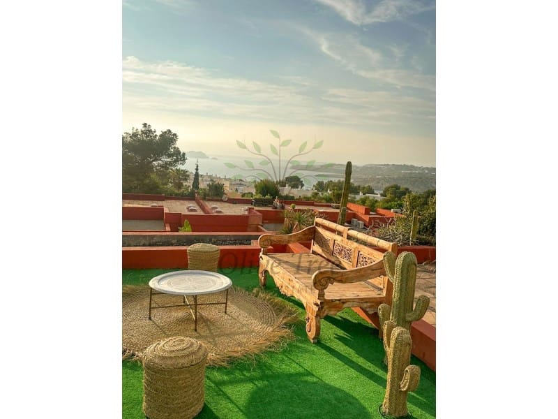 4 soveværelse Semi-Rækkehus til salg i Cala Moli med swimmingpool garage - € 1.200.000 (Ref: 9103373)