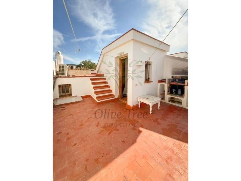 5 soveværelse Semi-Rækkehus til salg i Cala Tarida med swimmingpool garage - € 965.000 (Ref: 9110673)