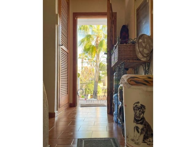 5 makuuhuone Paritalo myytävänä paikassa Cala Tarida, San Jose / Sant Josep de Sa Talaia mukana uima-altaan 
autotalli - 965 000 € (Ref: 9110673)