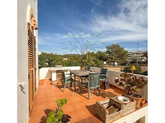 5 makuuhuone Paritalo myytävänä paikassa Cala Tarida, San Jose / Sant Josep de Sa Talaia mukana uima-altaan 
autotalli - 965 000 € (Ref: 9110673)