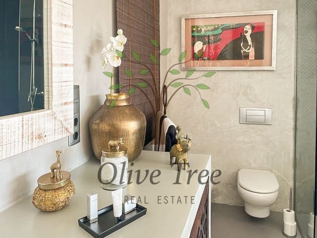 1 soveværelse Lejlighed til salg i Roca Llisa, Santa Eulalia / Santa Eularia med garage - € 1.295.000 (Ref: 9321759)