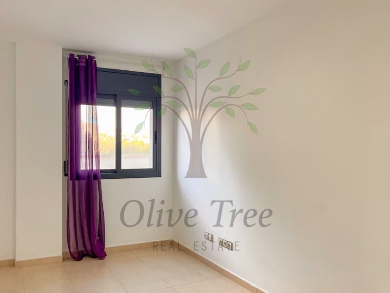 4 slaapkamer Appartement te huur in Ibiza dorp - € 4.000 (Ref: 9349370)