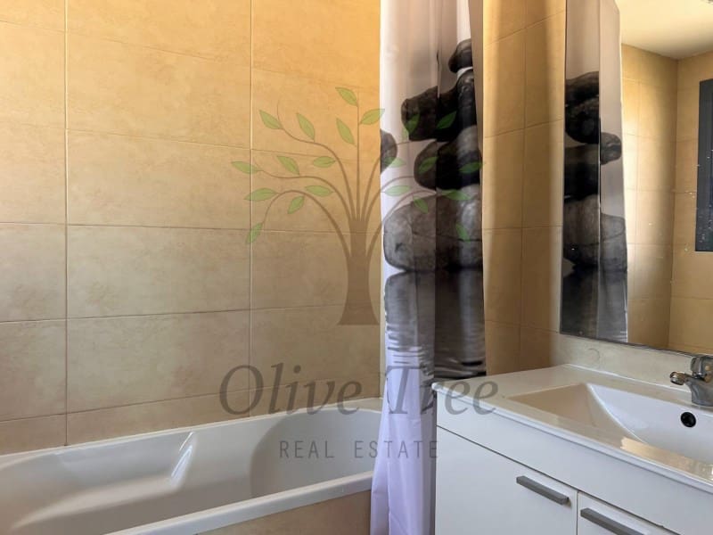 4 slaapkamer Appartement te huur in Ibiza dorp - € 4.000 (Ref: 9349370)